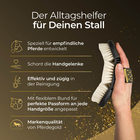 Die Glanzbürste von Pferdegold liegt dank elastischer Handschlaufe bequem in der Hand - ideal für empfindliche Pferde, schont das Handgelenk und entfernt effektiv Staub.