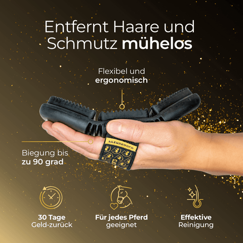 Hand hält den flexiblen, schwarzen Gummi-Striegel von Pferdegold mit elastischer Handschlaufe - handgelenk-freundlich, ideal für den Fellwechsel und vielseitige Pferdepflege.