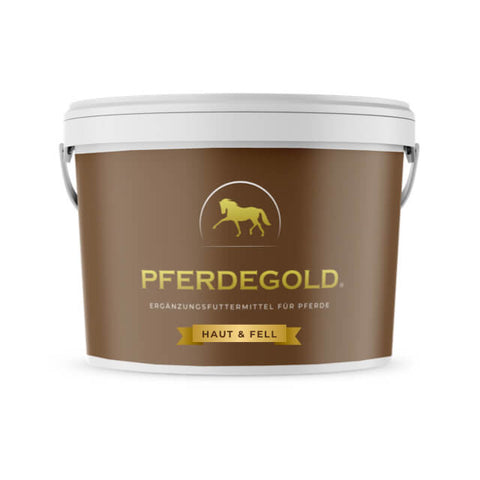 Weiße Wanne mit braunem Etikett mit einem Pferdesymbol und "Pferdegold Haut & Fell" - ein spezielles Pferdegold-Produkt zur Unterstützung der Haut- und Fellgesundheit Ihres Pferdes.