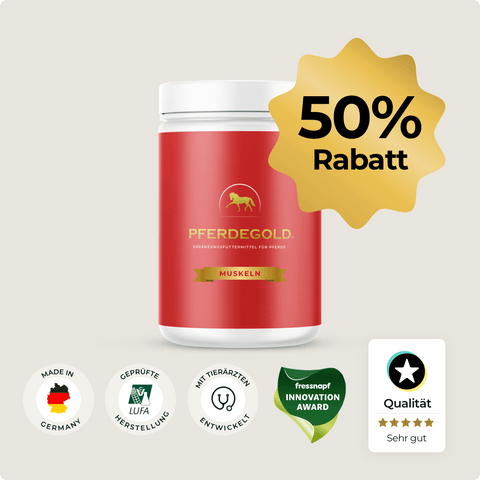 Roter 750g Zylinder Pferdegold® 50% Muskeln 1.0 mit 50% Rabatt-Plakette, sowie Qualitäts-, Herkunfts- und Auszeichnungssymbolen - ideal für Ausdauer und Muskelaufbau mit pflanzlichen Proteinen.