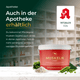 Ein Behälter mit Pferdegold Muskeln 2.0 Sojafrei in einer Apotheke, mit einem Text, der die Verfügbarkeit für den Muskelaufbau beim Pferd in Apotheken hervorhebt.
